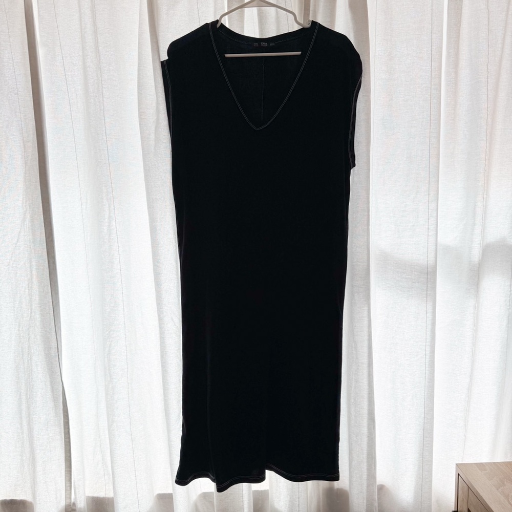 ZARA black w/white stitching dress M